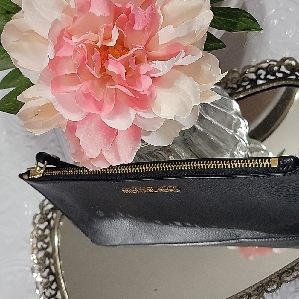Michael Kors Jet Set Bedford Large Pebbled Leather Clutch Wristlet - Picture 7 of 11